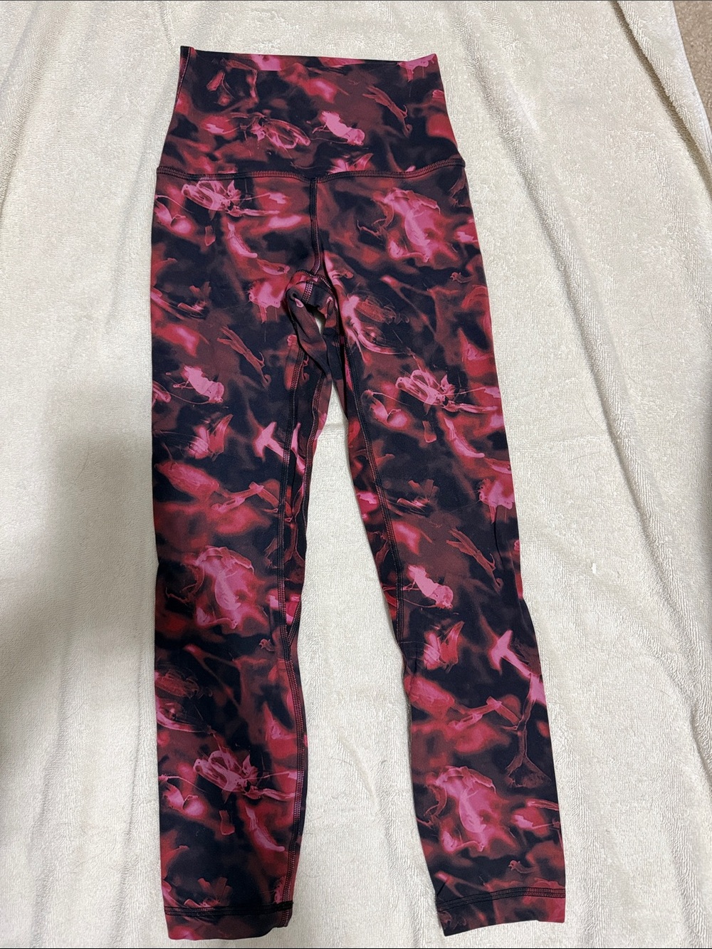 Lululemon Align 23” High-Waist Active Leggings in Pink & Black size 2